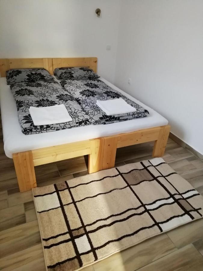 Égrelátó Vendégház Balatonakali Extérieur photo