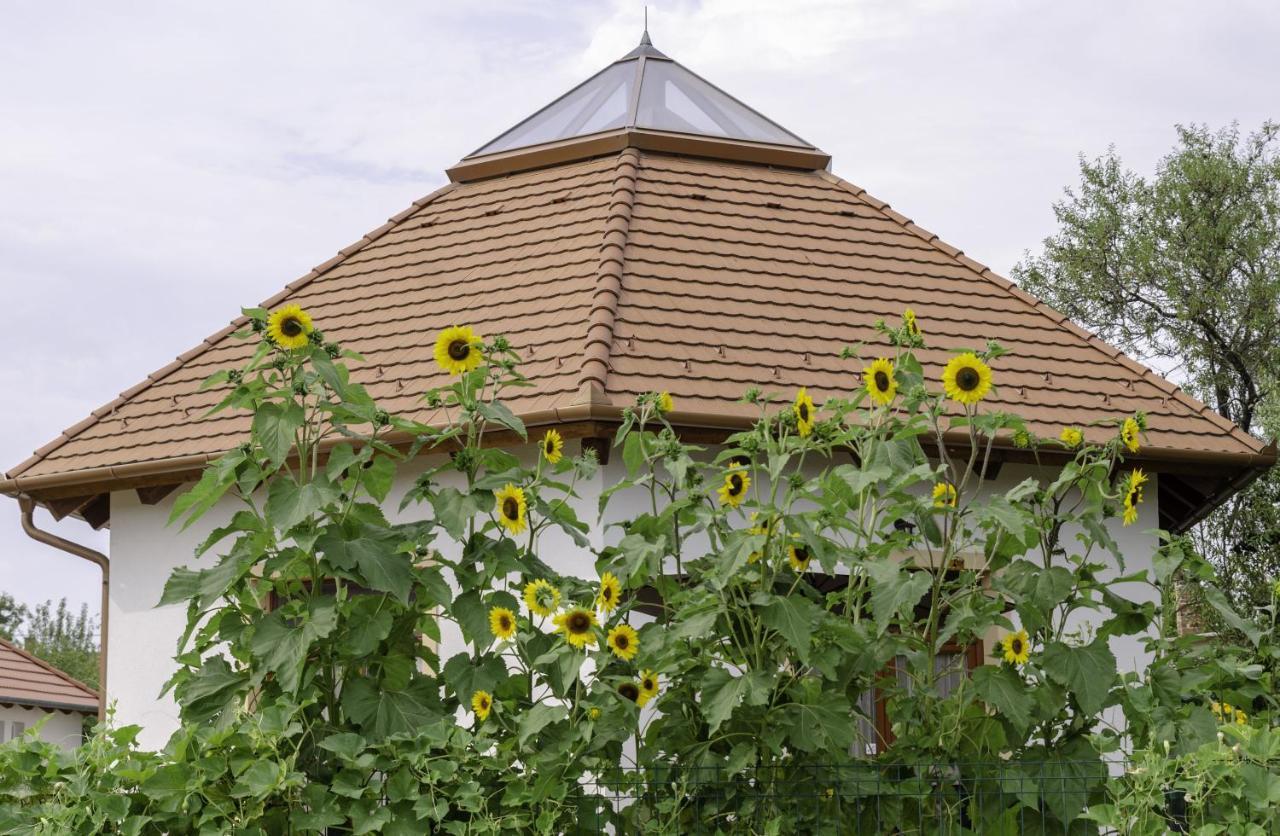 Égrelátó Vendégház Balatonakali Extérieur photo